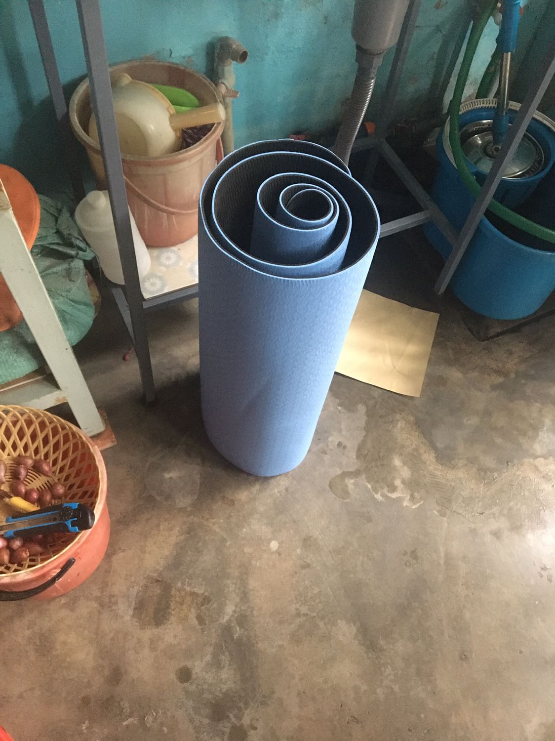 Thảm êm, sản phẩm tốt. Đặt chờ hơn nửa tháng mới có vì dịch. Mua 2 cái giao 1 cái. Nhờ tiki giao lại thêm 1 cái lại chờ thêm nửa tháng