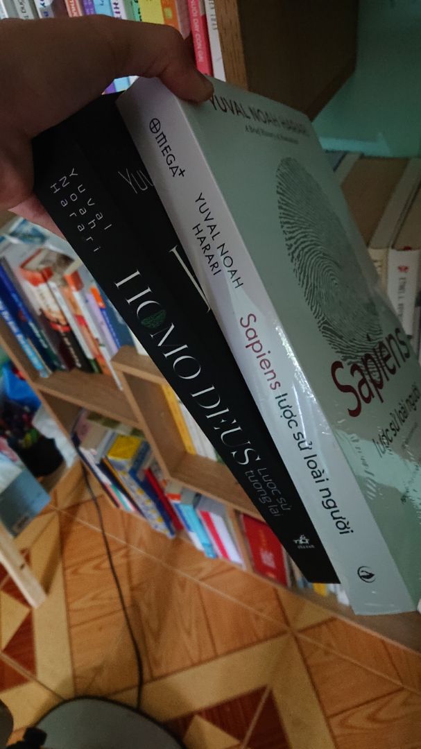 Mua theo review của cô Lê Đỗ Quỳnh Hương.
Sách nhận được sạch đẹp, đóng gói kỹ càng. Sách dày, hy vọng dễ vô đầu.
Nội dung: Chưa đọc.