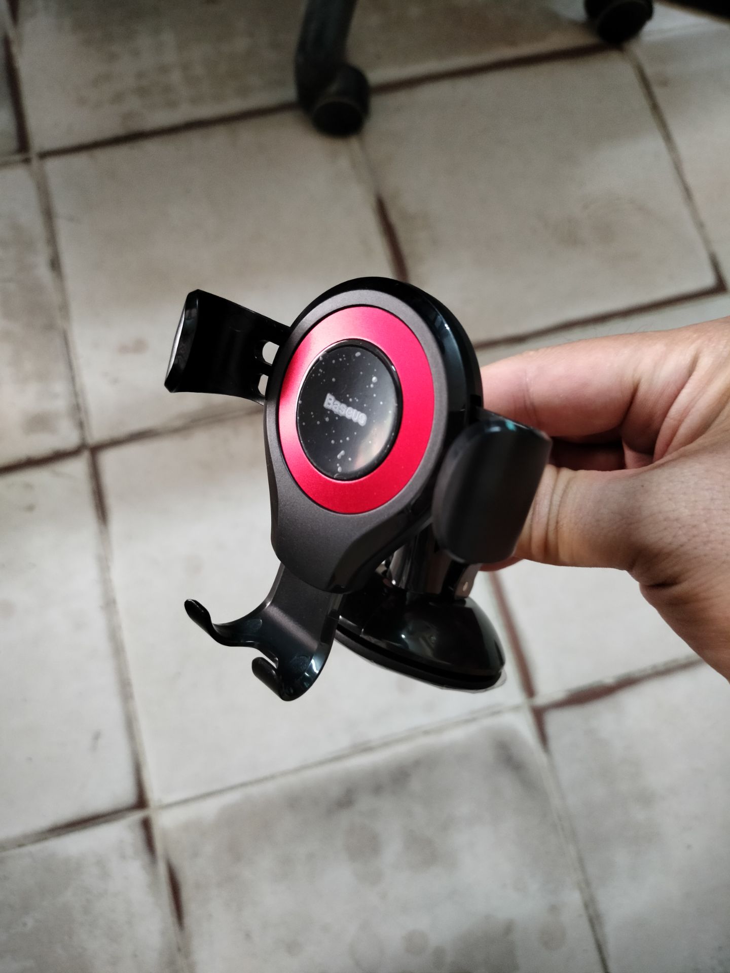 Sản phẩm như hình ảnh.
Shop gói cẩn thận, giao hàng nhanh, uy tín.
Kẹp điện thoại tương đối chặt. Dùng được.