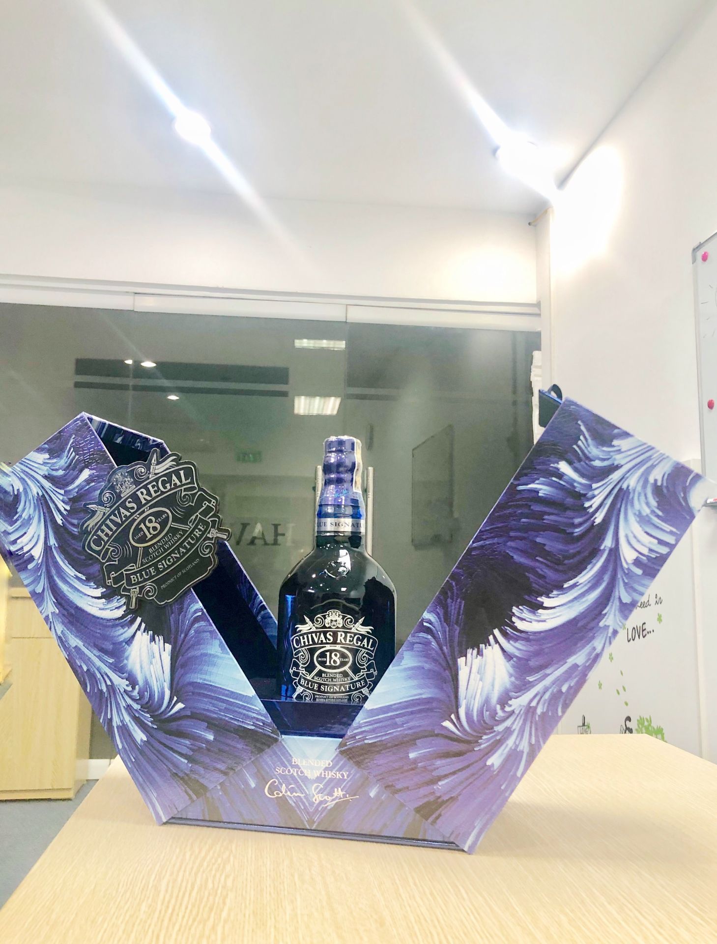 Hàng rất đẹp, chất lượng, để tặng hay trưng bày đều rất ok, rẻ hơn nữa ngoài cửa hàng