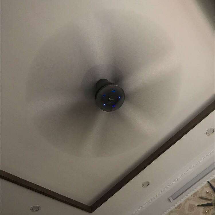 Bộ dụng cụ giống hình , dùng rất ok , đã dùng để lắp quạt