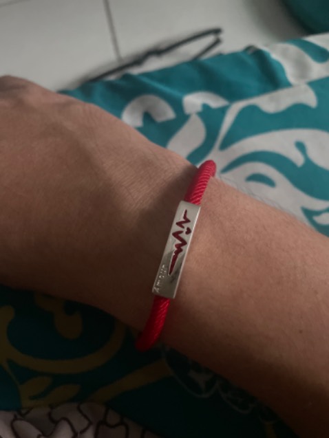 Dây chắc chắn, ngoại hình ổn, độ bền thì chờ thời gian mới biết, với giá cả này thì quá ổn rồi