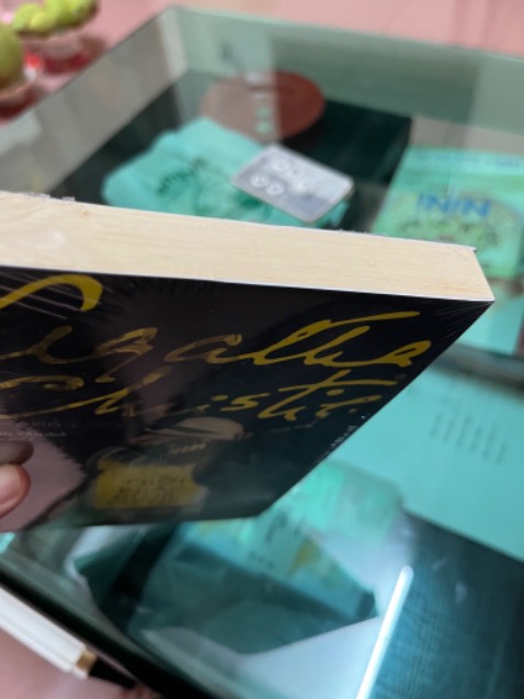 Sách ố vàng. Giá rẻ, giao hàng nhanh. Mua trải nghiệm lần đầu nhưng chất lượng tệ, sẽ ko quay lại nữa.