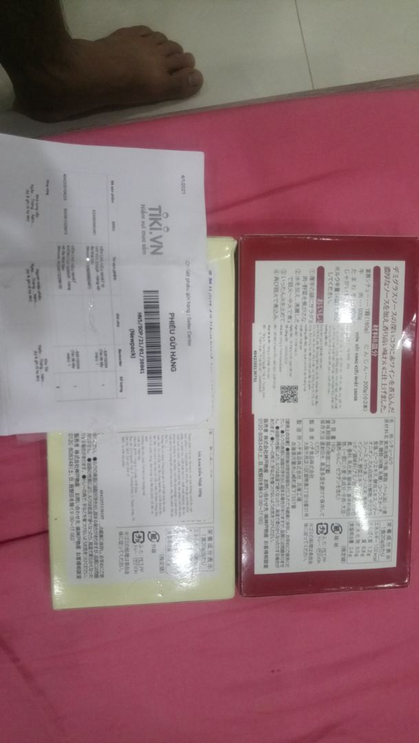 Đề nghị của hàng giao đúng sản phẩm đã đặt. Đặt một đằng giao một nẻo là sao?
