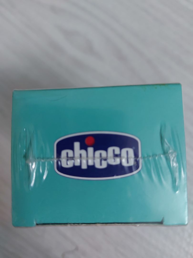 Vị thơm nhẹ, bé chịu hợp tác. Vì nuốt đc nên phù hợp vs bé nhỏ chưa biết súc miệng