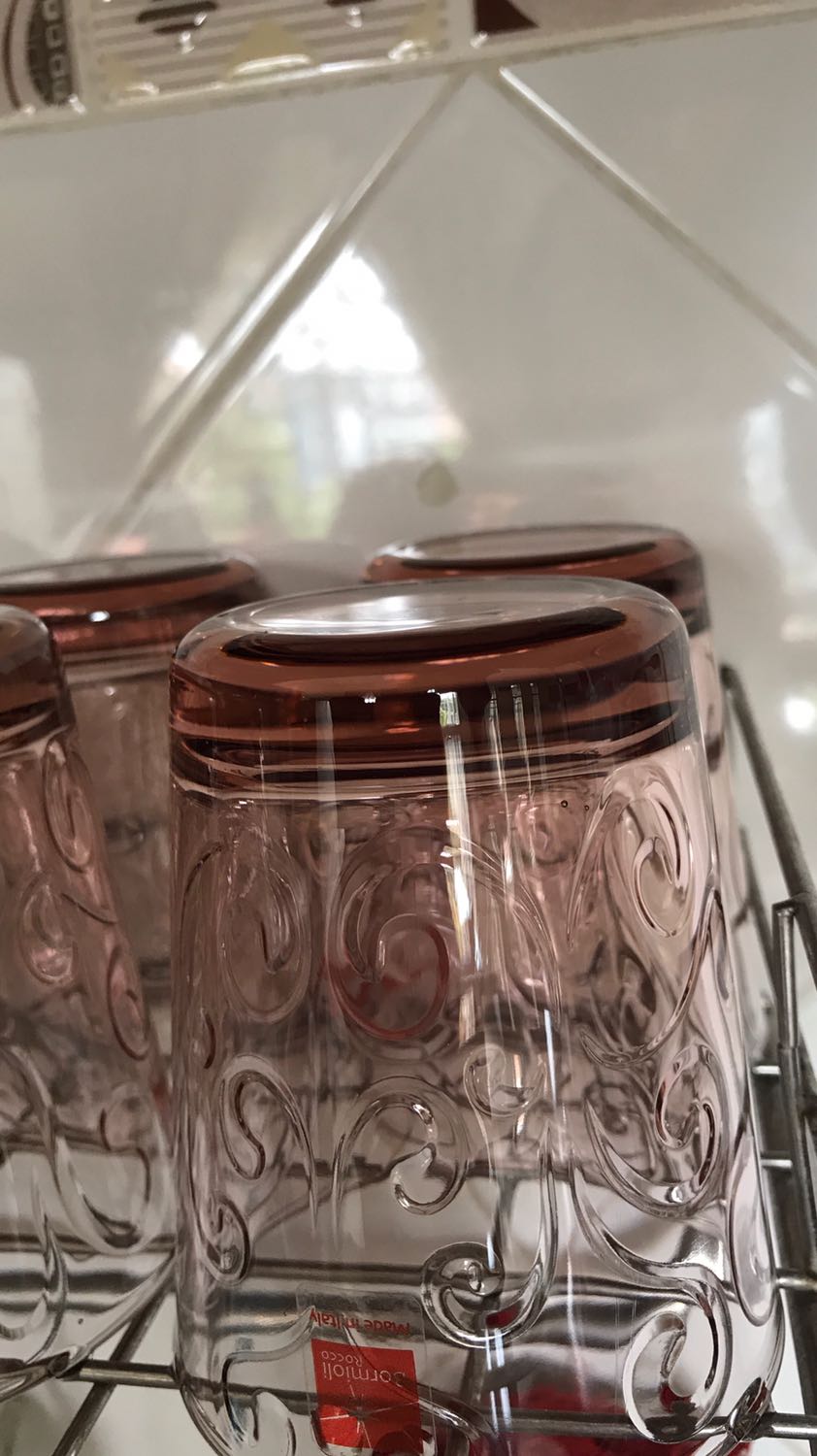 Tiki giao cực nhanh, đóng gói cẩn thận. Ly dầy dặn, cầm chắc tay, về độ bền thì chưa biết.