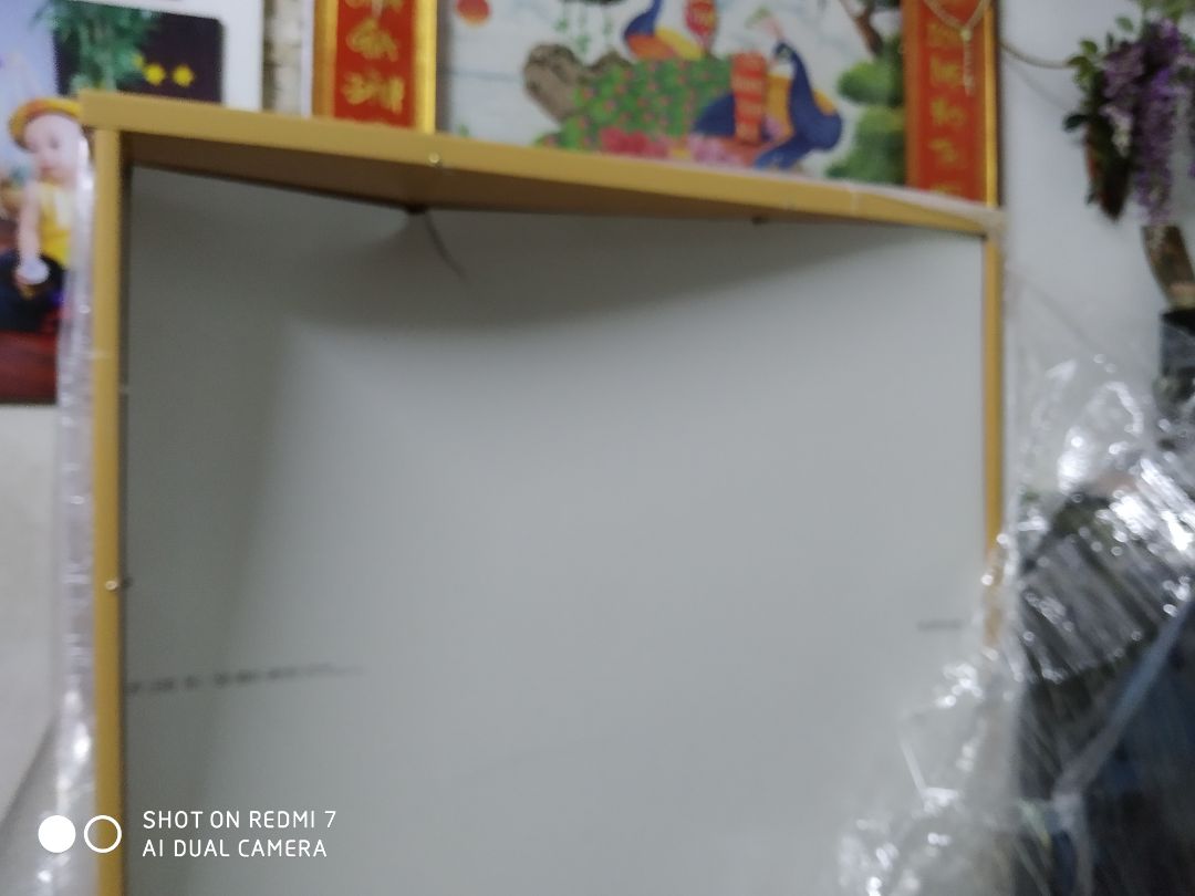 tủ bị hư mặt lưng,đóng gói rất kỹ nhưng sao lại hư mặt lưng! không lẽ hư vẫn giao?