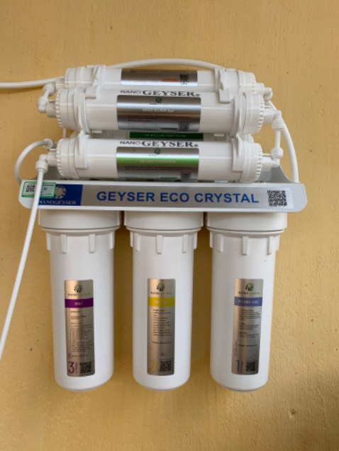 Máy lọc nước sạch, lắp đặt đơn giản. Giao hàng đủ đồ.