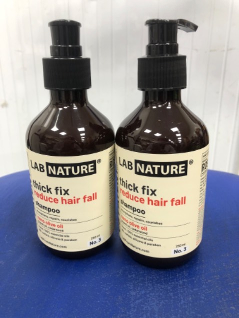 Nói chung là sản phẩm với chất lượng đều tuyệt vời,xài cũng thấy mướt và đỡ rụng tóc hơn hẳn.