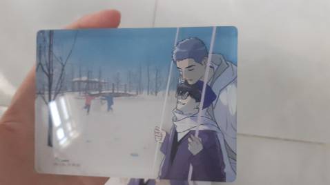 Giao hàng nhanh, vẫn như mọi lần mình đặt sách trên tiki hôm qua thì chiều hôm nay đã giao rồi rất đúng giờ luôn nha, gói hàng rất kĩ ko cẩu thả luôn nè 10đ cho tiki và shipper