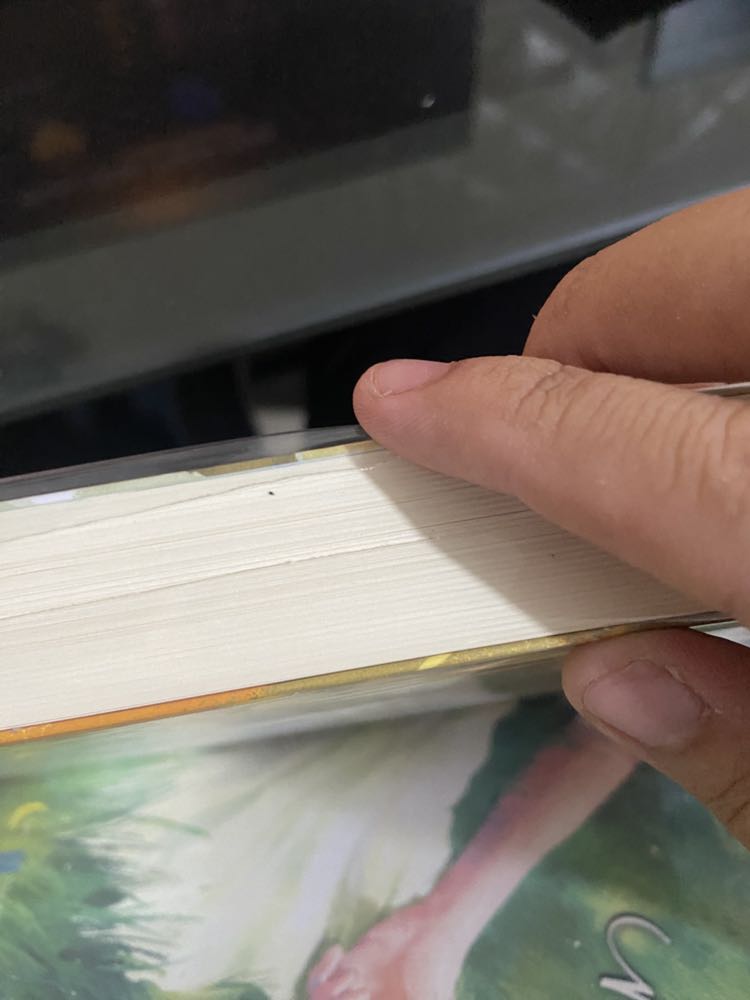 Mình ko biết đóng gói thế nào nhưng hành về sách bị rách seal nhẹ và hộp móp khá nặng còn lại thì ko ảnh hưởng lắm