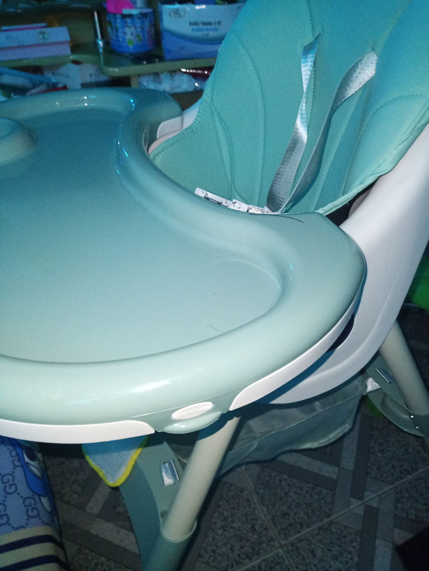 ok, giong anh quang cao. dep, nhung giay an toan thay kg chac chan lam ok, giong anh quang cao. dep, nhung giay an toan thay kg chac chan lam