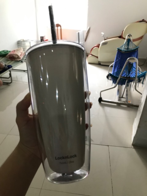 Đẹp, chưa dùng thử nên chưa thể đánh giá về sản phẩm. Riêng đơn vị ship thì như qq. Tiki dán bên ngoài là hàng dễ vỡ mà còn khiến hộp bị móp méo thế này.