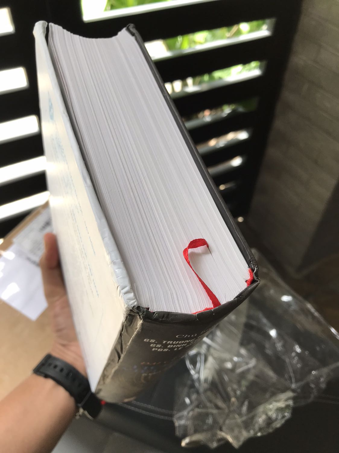 Thứ nhất chất lượng sách dở tệ.
Thứ hai vận chuyển hư hết sách.
Đánh giá 0 sao