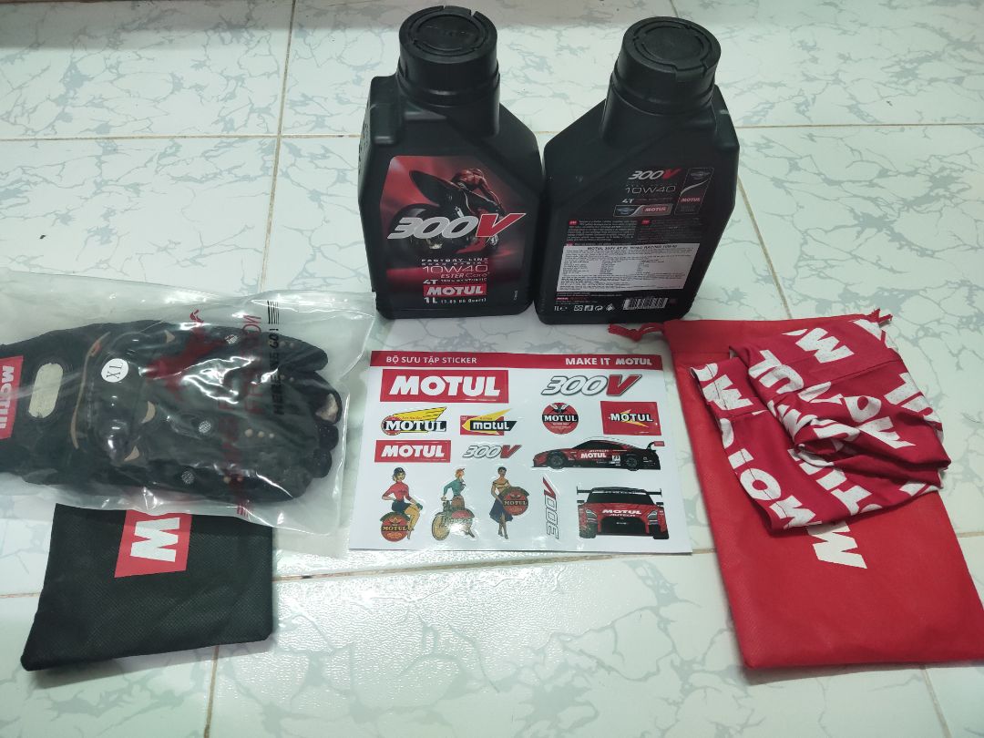 Cám ơn Motul tặng mình đôi bao tay, khẩu trang khăn phượt và sticker .
Sản phẩm tốt, đóng gói kỹ, giao hàng nhanh.