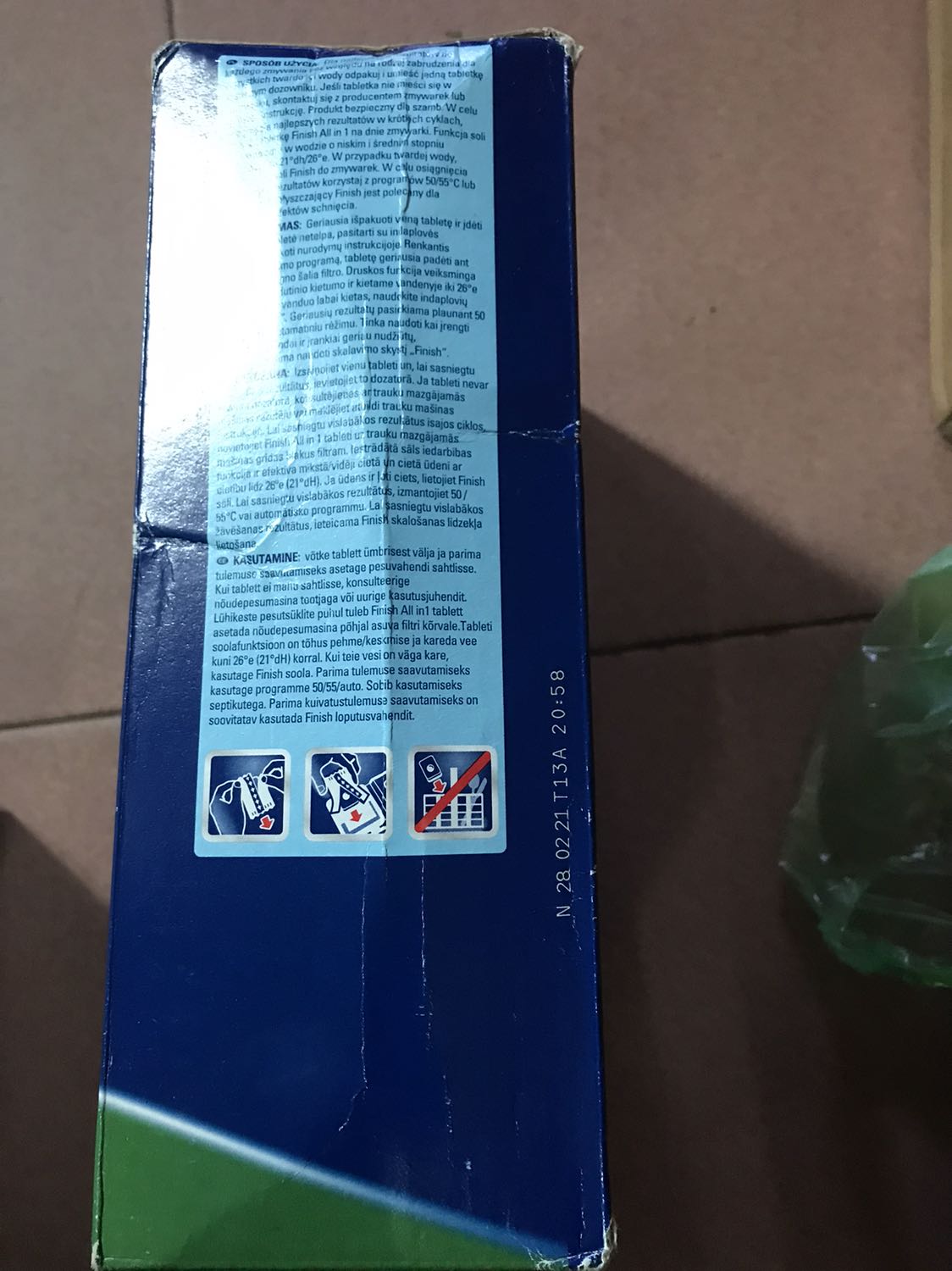 Đóng gói cẩn thận . Hàng chuẩn như hình . Chất lượng sản phẩm thì phải chờ sử dụng mới biết . Hộp viên rửa hơi bị móp