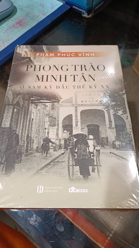 Bao bì cẩn thận, nhiều thông tin lịch sử giá trị. Shop uy tín.