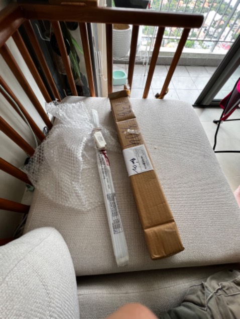 giao thiếu sản phẩm, thiếu sự cẩn thận trong quá trình đóng gói, làm mất thời gian chờ của người khác.