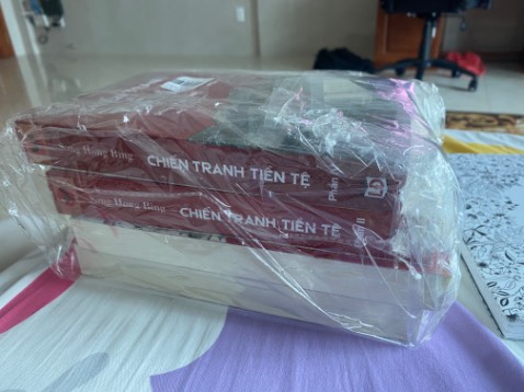 Sách chất lượng, tiki giao hàng nhanh và thái độ nhân viên nhiệt tình