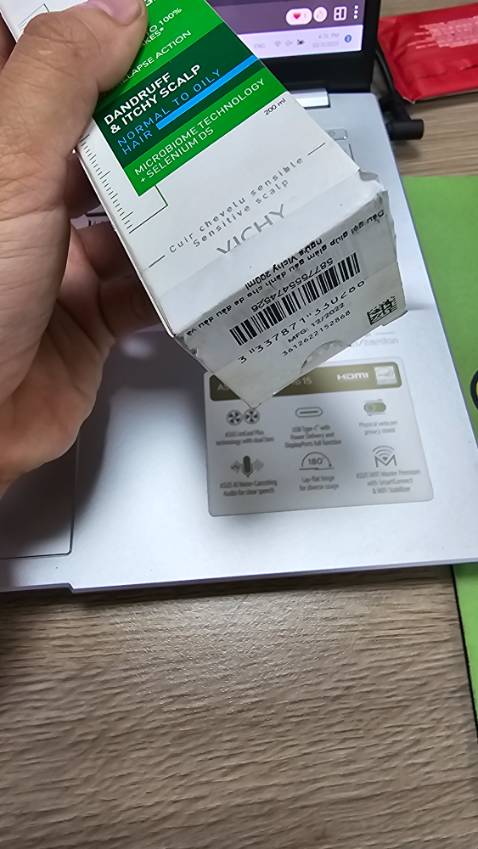 Giao hàng cũ, nhìn rất là dơ