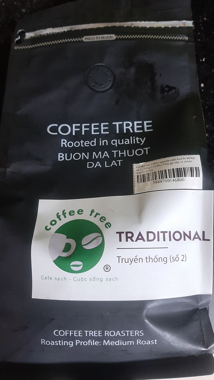 Cà phê giao khá lâu nma uống được, khá ngon. Đóng gói bao bì rất sang, sẽ ủng hộ. Shipper giao hàng dễ thương, rất nice dù mình để ngta chờ khá lâu.