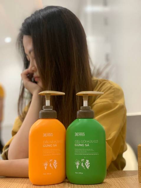 Shop tư vấn nhiệt tình quá, mình còn là khách hàng trung thành của shop, thích các sp hữu cơ, nên thấy shop ra mắt em này là ko thể bỏ lỡ, phải đặt ngay. Tặng shop mấy con ảnh checkin xinh xinh Shop tư vấn nhiệt tình quá, mình còn là khách hàng trung thành của shop, thích các sp hữu cơ, nên thấy shop ra mắt em này là ko thể bỏ lỡ, phải đặt ngay. Tặng shop mấy con ảnh checkin xinh xinh