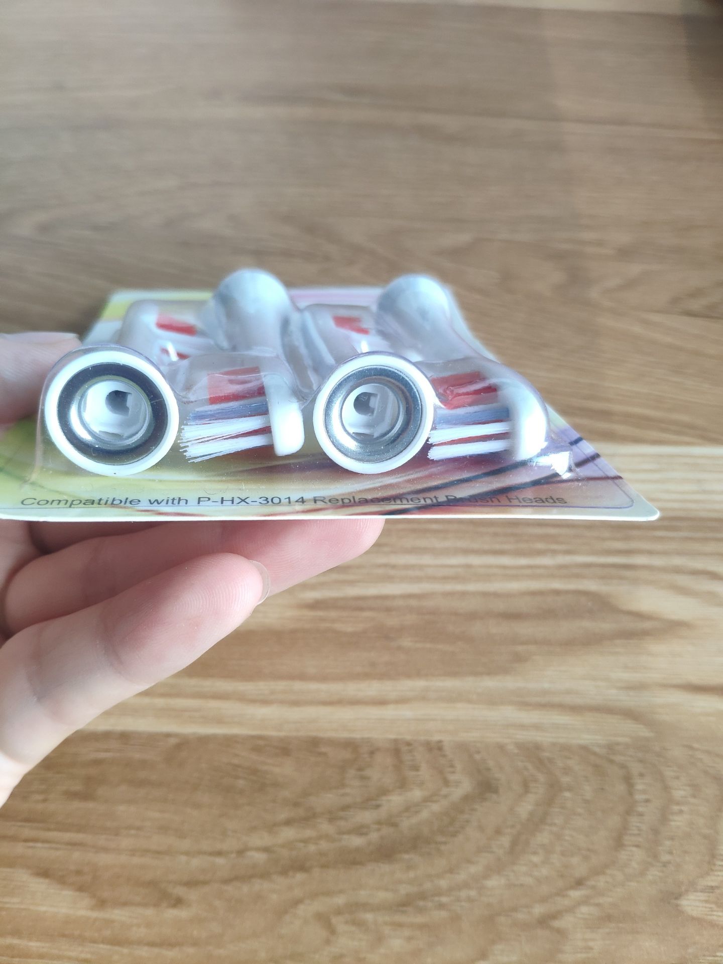 Dùng rất thích cước mềm vừa phải, chuẩn máy Philips, răng sạch tinh mà lắp qua máy Panasonic thấy chạy cũng tốt chắc cùng cơ chế. Hài lòng