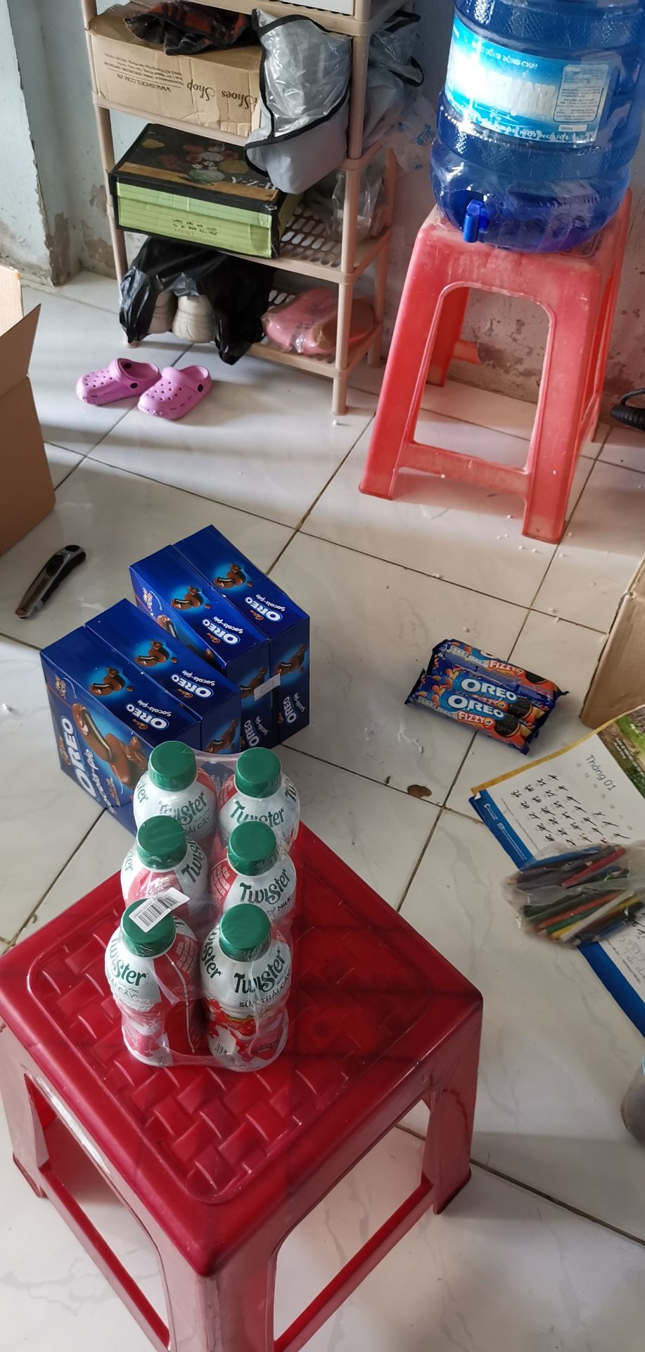 Hàng của Shop là ok. đóng gói hàng cẩn thận, giao đủ hàng, giá bán hợp lý. Mình thích khuyến mại, cứ có khuyến mại là mua ủng hộ.
Chúc Shop luôn đông khách, sẽ ủng hộ Shop ở  những lần sau.