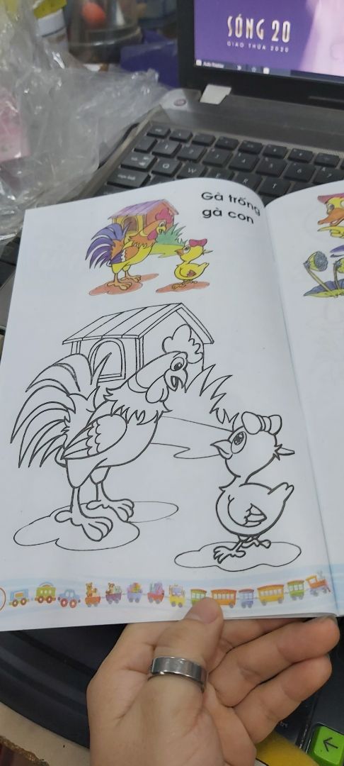 Sách tô màu hình quá dễ thương, nhiều hình. Bé thích lắm. Cám ơn Tiki nhé.