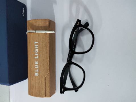 Mắt kính ok, đúng mẫu