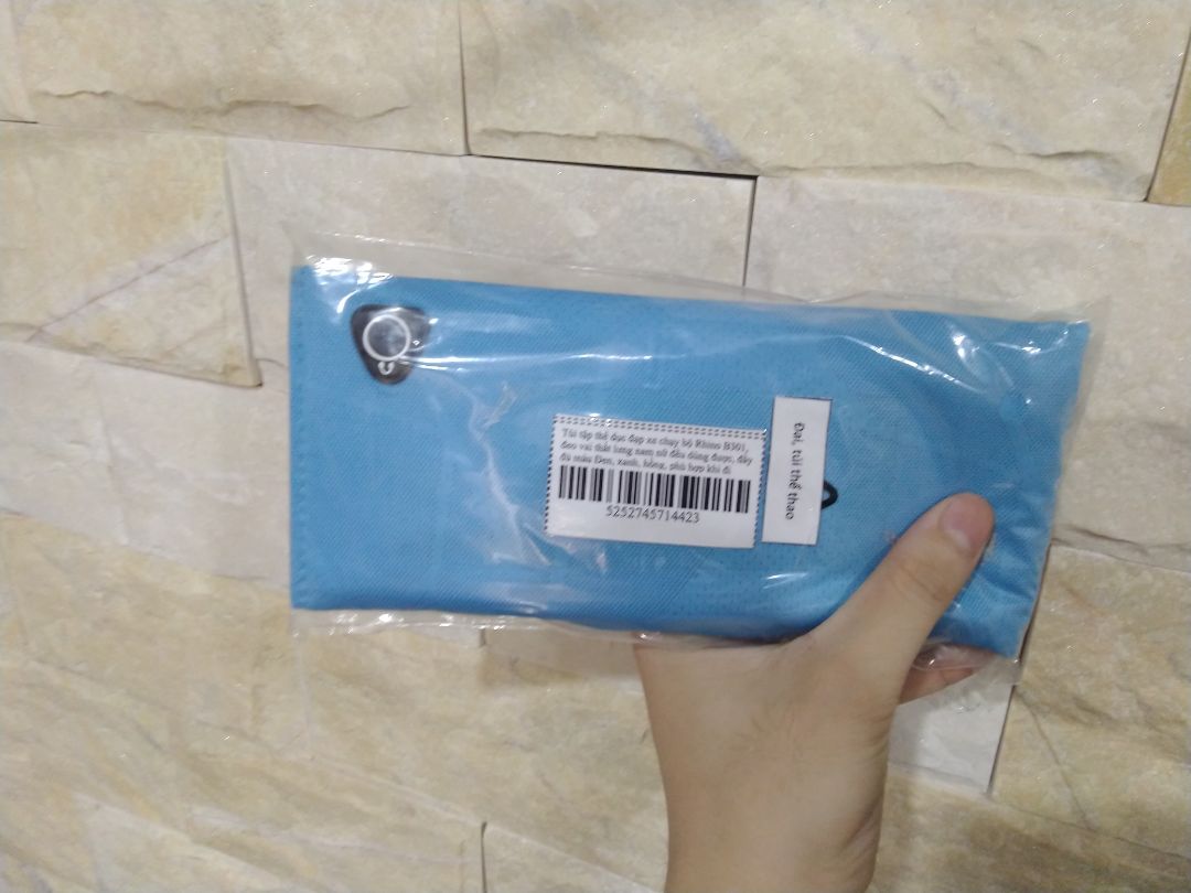 Túi rất đẹp, chất liệu khác biệt so với mấy loại khác