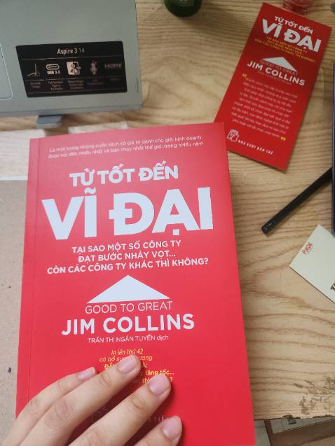 Sách đẹp, xin, min, tuy nhiên mh góp ý xíu khi đóng hàng ship nên thêm bo góc hay bùi nhui để tránh bị tác động và các cạnh sách