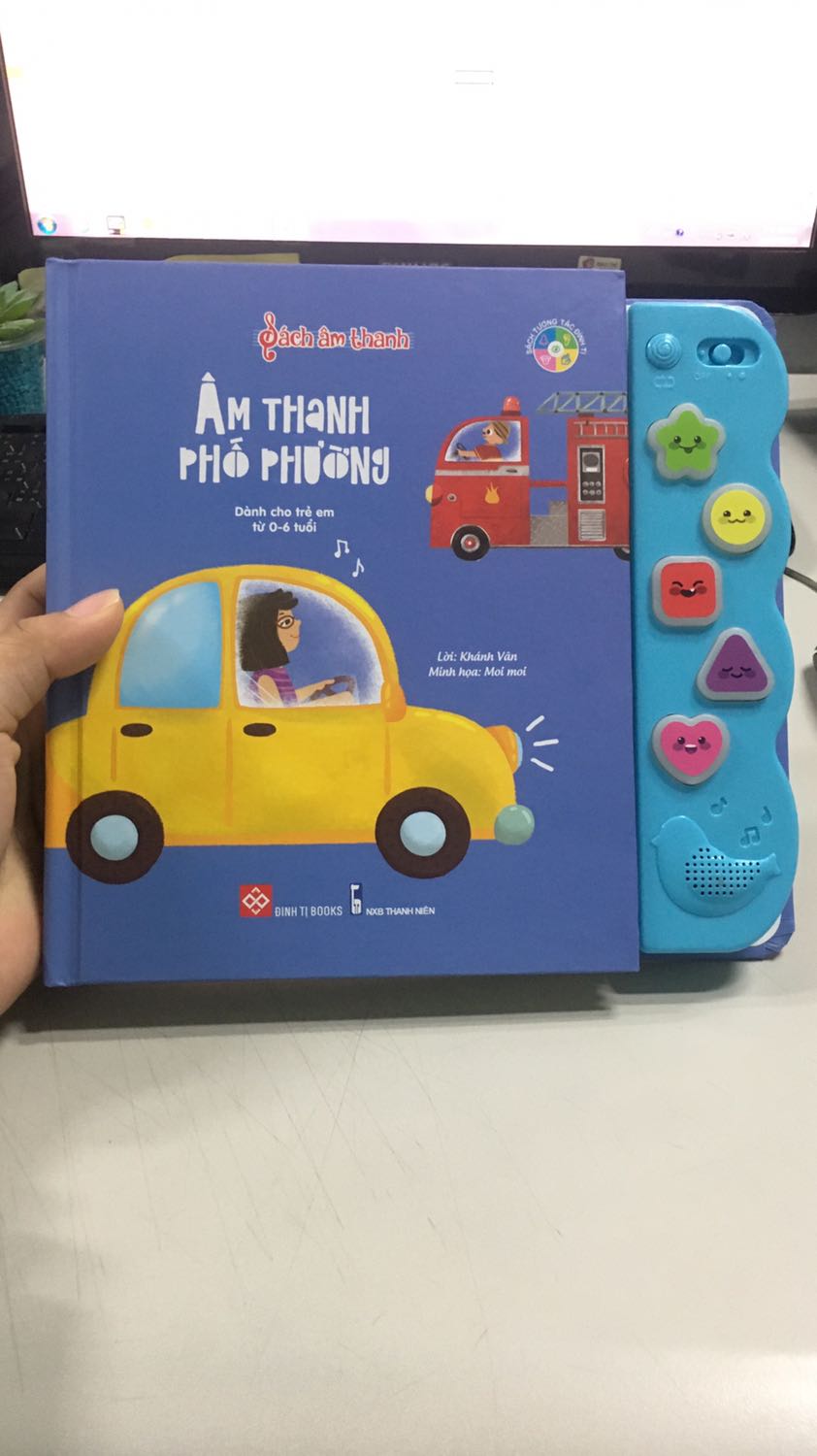 Shop đóng gói cẩn thận
Giao hàng nhanh
Sách nội dung và hình ảnh rất dễ thương. Màu sắc tươi sáng
Song ngữ xịn sò
Sách kết hợp âm thanh và lật mở. Săn sale siêu rẻ