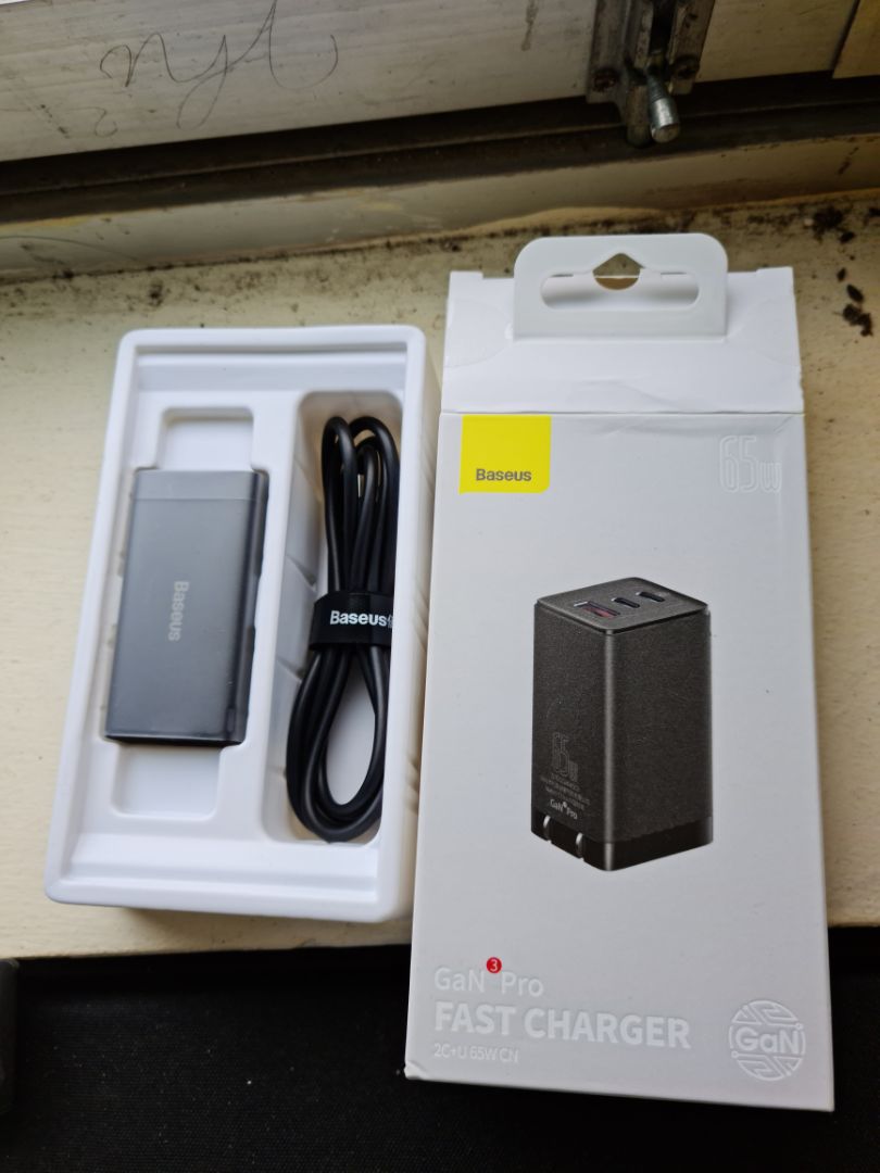 Hàng tốt đây nhưng đặt máu trắng nó ra màu đen. Không quan tâm đến cảm xúc khách hàng. 3 sao nhé