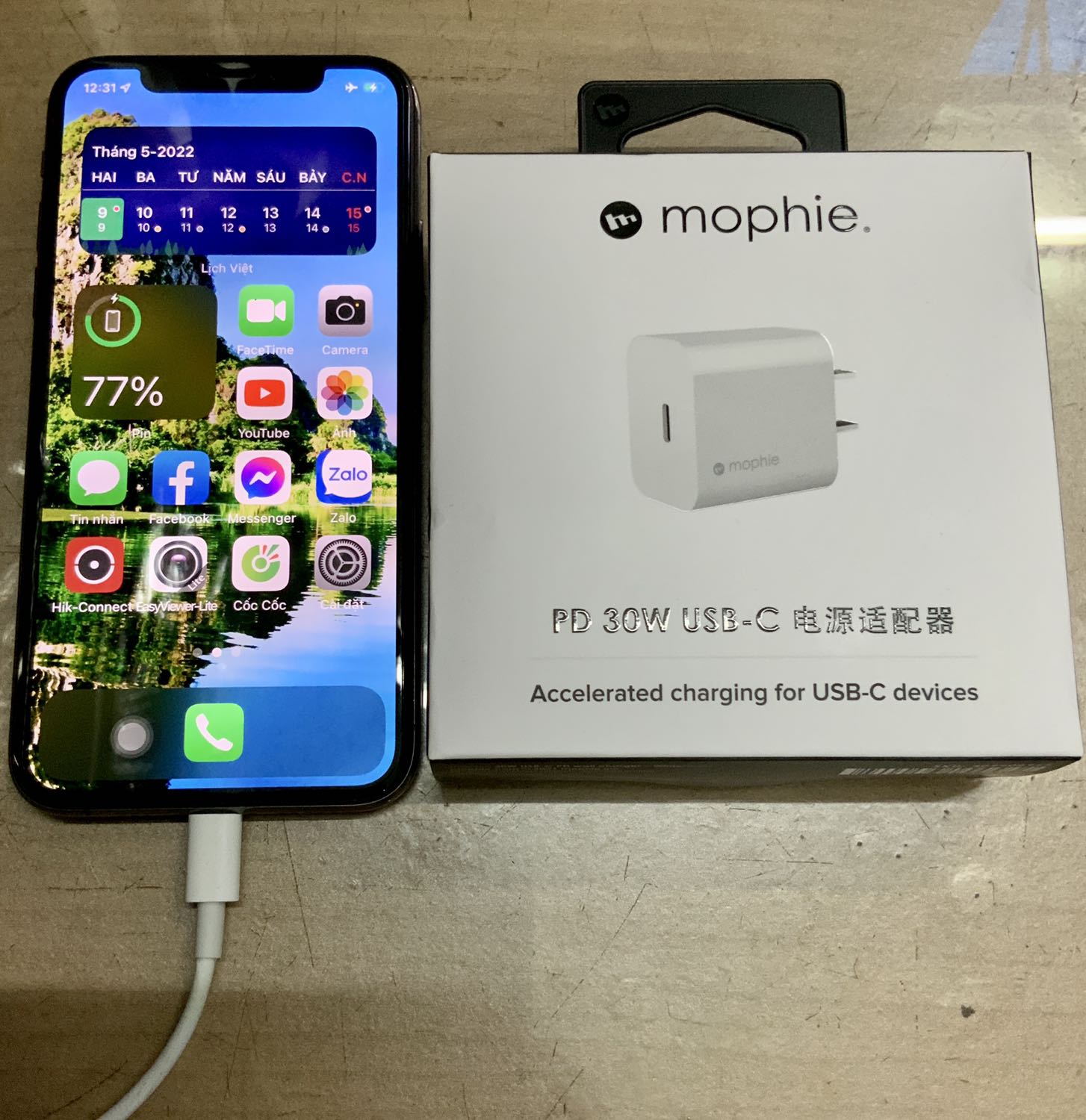 Cám ơn shop đã giao nhanh,mới nhận cốc sạc lúc 10.00AM 9/5/22, mới nguyên hộp rất đẹp, *** thử ngay với con Xs với  độ chai là 92%.cắm sạc từ 0% pin,sau 60’ máy báo sạc được 75% 👍….dù cáp sạc là của táo tầu Sx giá chỉ 50k..
Để tối *** tiếp con ipad fro M1 xem sao.:))))