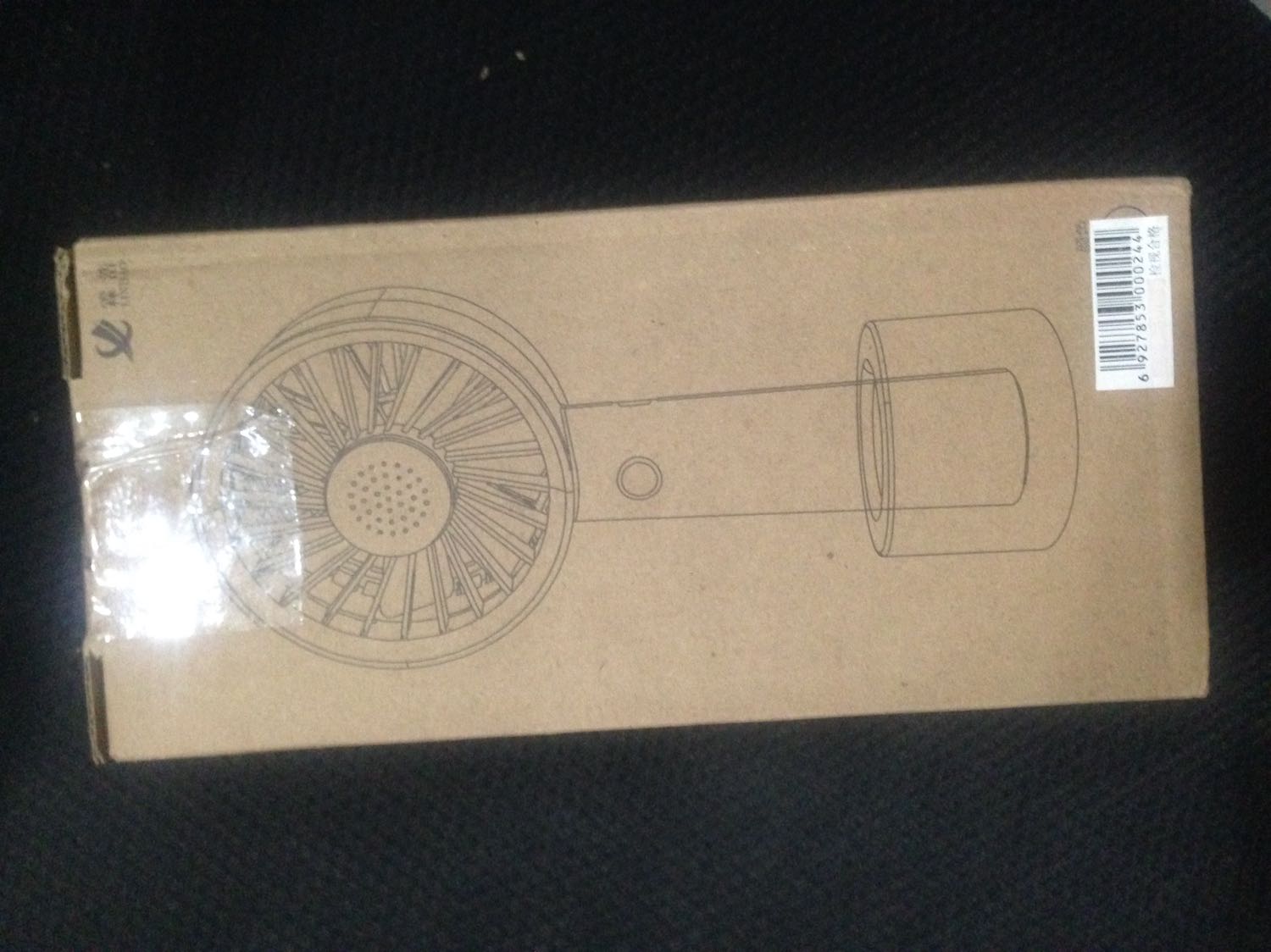 Hàng có thương hiệu có khác, giá thành cao nhưng rất đáng tiền, không ôm cục tức. Quạt êm, mát, pin trâu, thích nhất là cái thiết kế khuếch tán nước hoa, nó đã cái nóng gheeee. Nên từ bỏ những hàng giá rẻ không có thương hiệu mọi người ạ