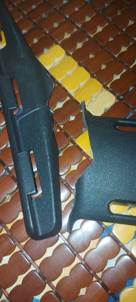 Mới xài đã gãy rồi, chất liệu nhựa dổm quá