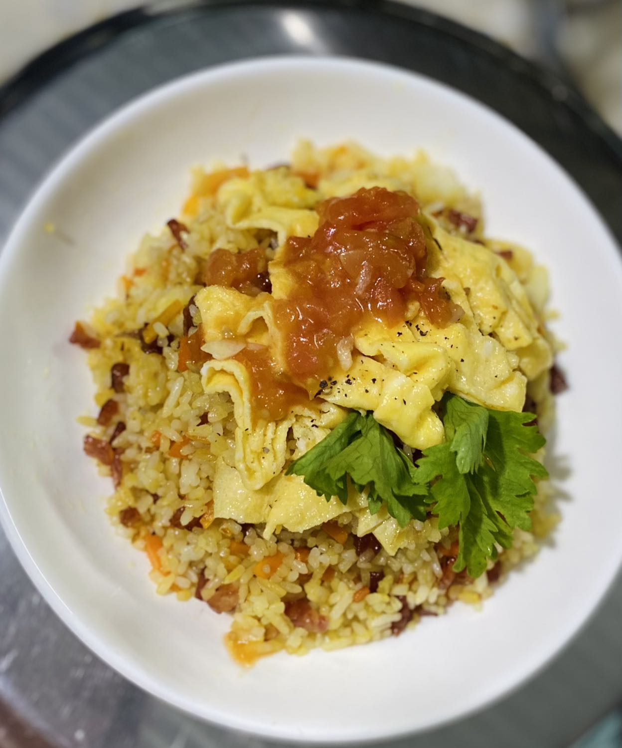 Nồi tuyệt vời lắm ạ. Mình bận rộn nên sáng 7h dậy bỏ cháo xương nạc với rau củ vào nấu tới 10h30 mở ra thơm phức mà vị cháo cũng rất ngon. Rau củ cũng chín mềm vừa cho bé 8 tháng ăn luôn ạ
hình ảnh chỉ mang tính chất minh hoạ