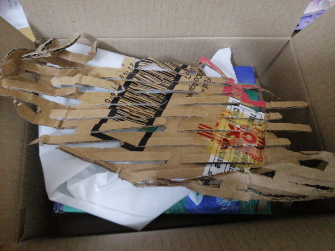 Đẹp hết phần thiên hạ, sách mỏng nhưng nội dung thì rất hay, tiki lần này gói hàng khá kĩ, chắc vì mình đặt 3 cuốn và giá tiền thì hơi cao.