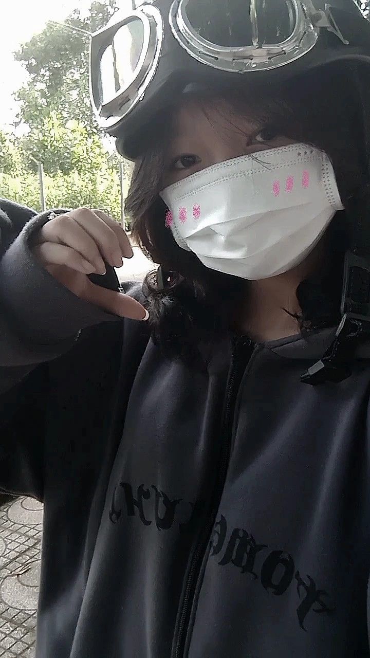 sách đẹp, vận chuyển làm bìa bị hỏng nhưng ko sao