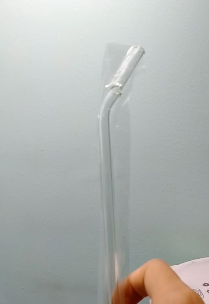 Sp quá tệ, vừa đến tay đã bể. Nếu sp là thủy tinh thì cũng nên đóng gói cẩn thận chút. Đã từng mua rất nhiều trên tiki, các sp đều tốt, nhưng chỉ cần 1 sp không tốt thì cảm thấy thất vọng tràn trề và như bị gạt vậy.