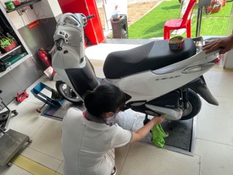 Nhân viên nhiệt tình chu đáo giá lại tốt cho 5*