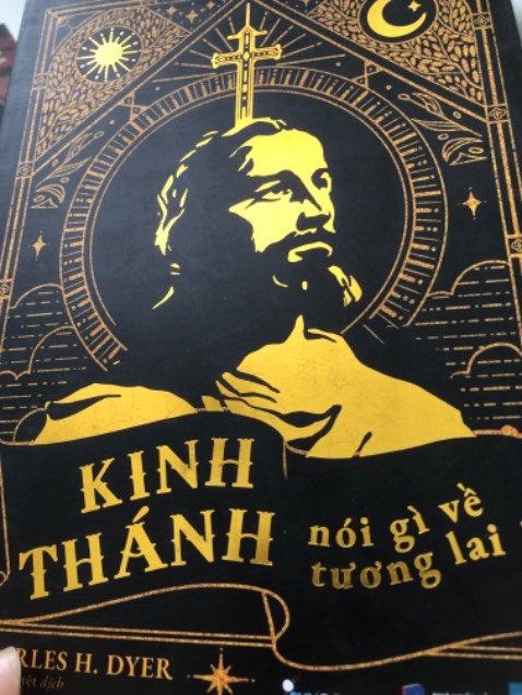 Sách mới, giao hàng nhanh. Ai quan tâm hay muốn biết thêm về kinh thánh thì tìm mua