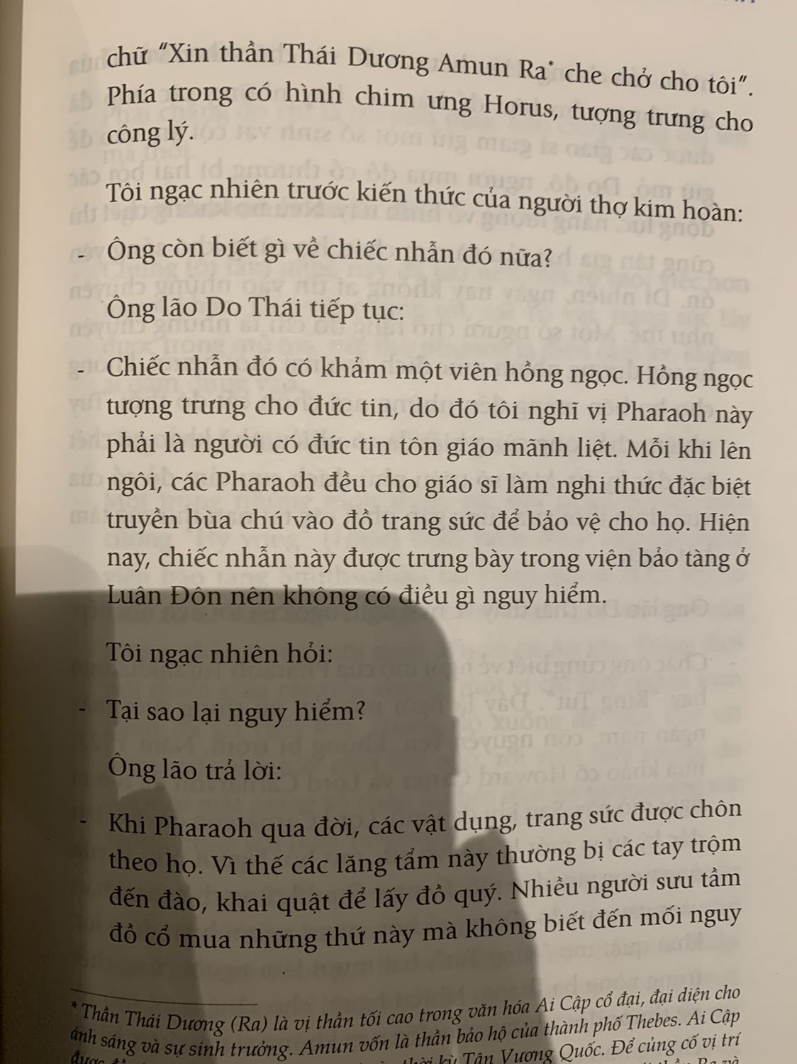/ Thật sự rất thích đọc Muôn kiếp nhân sinh. Quyển sách này cung cắp 1 lượng thông tin kiến thức lịch sử, tâm linh, và thể hiện 1 giá trị nhân văn giữa người với nhau. Mình rất thích đọc chương 4 với chủ đề là Egyst mở đầu là câu chuyện viên kim cương Hope đc chia làm 4 phần nhỏ cho tới câu chuyện vị pharaoh tên là Ahkon. Sách của tác giả Nguyên Phong khá hay. Cám ơn tiki giao hàng nhanh.