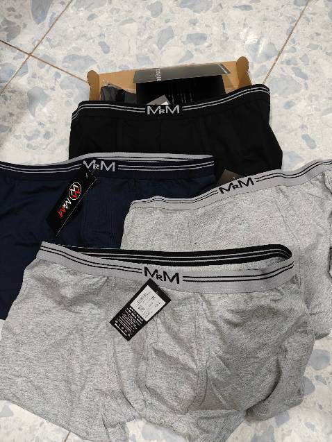 tại sao đặt 2 màu xanh lại giao 2 màu ghi. làm ăn cẩu thả vậy 1 sao