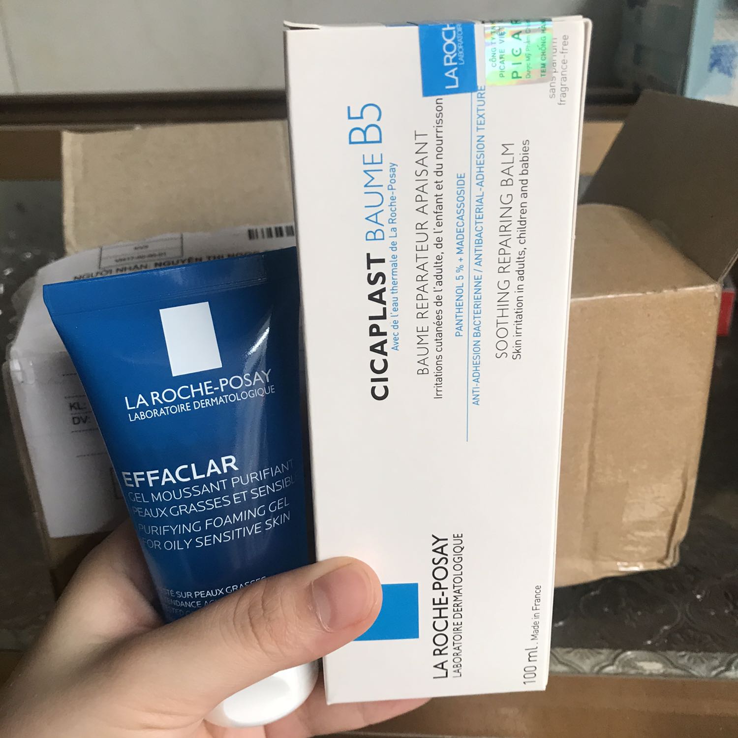 Mua tiki là mình cảm thấy yên tâm, chứ lên shoppee xem hàng mall sao mà cứ thấy đắt mà k yên tâm. 
Hàng đóng gói cẩn thận, hàng tiki khi nào cũng được dán logo tiki. 
10 điểm cho sản phẩm của shop 👍