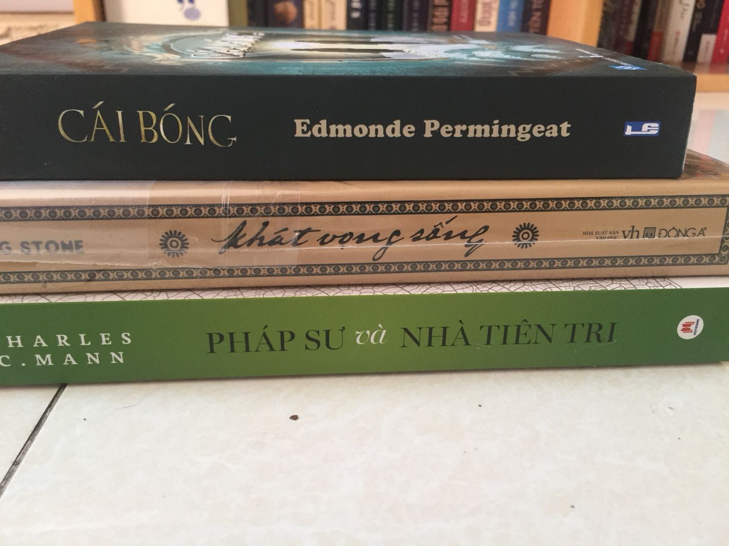 Sau 2 cuốn 1491 và 1493 ngồn ngộn kiến thức thì cuốn này cũng không thua kém chút nào. Lần này tác giả tập trung chi tiết vào môi trường sinh thái đối với cuộc sống con người, nhiều hình ảnh và biểu đồ minh hoạ.