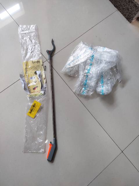 sản phẩm giao lỗi, chỉ có phần kẹp của 1 bên. Quá chán cho nhà sản xuất. Tôi đề nghị được đổi lại sản phẩm khác gấp