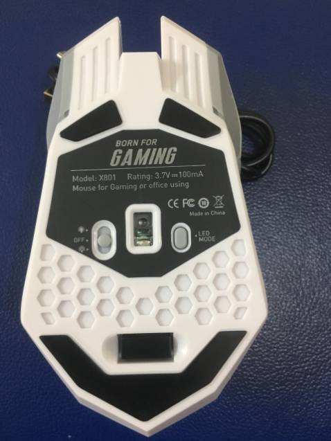 chuột thiết kế độc đáo, ấn tượng 
đóng gói cẩn thận
hàng chính hãng
cầm chắc tay, dùng khá nhạy 
chất lượng sản phẩm tuyệt vời chuột thiết kế độc đáo, ấn tượng 
đóng gói cẩn thận
hàng chính hãng
cầm chắc tay, dùng khá nhạy 
chất lượng sản phẩm tuyệt vời