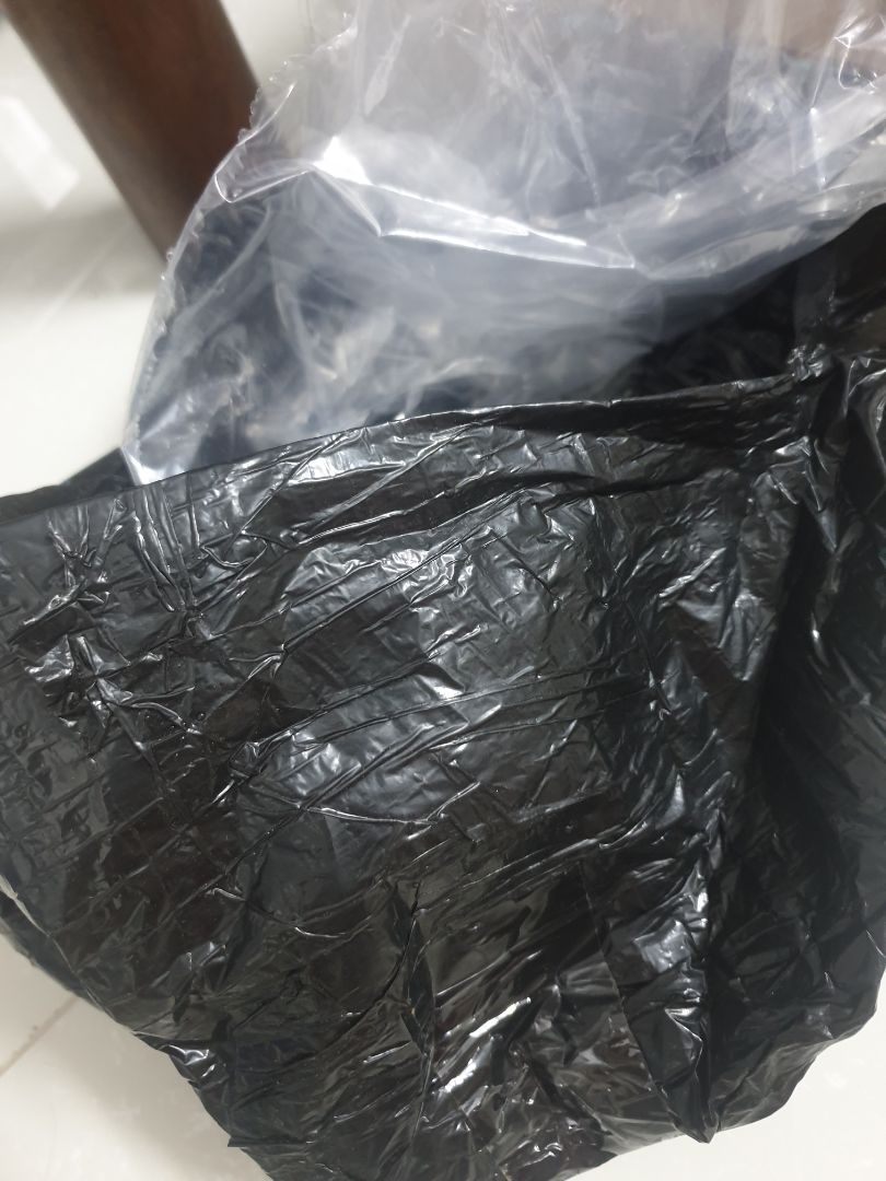 đơn hàng ghi 20 gói, nhưng thực tế nhận có 16 gói, ko hài lòng.